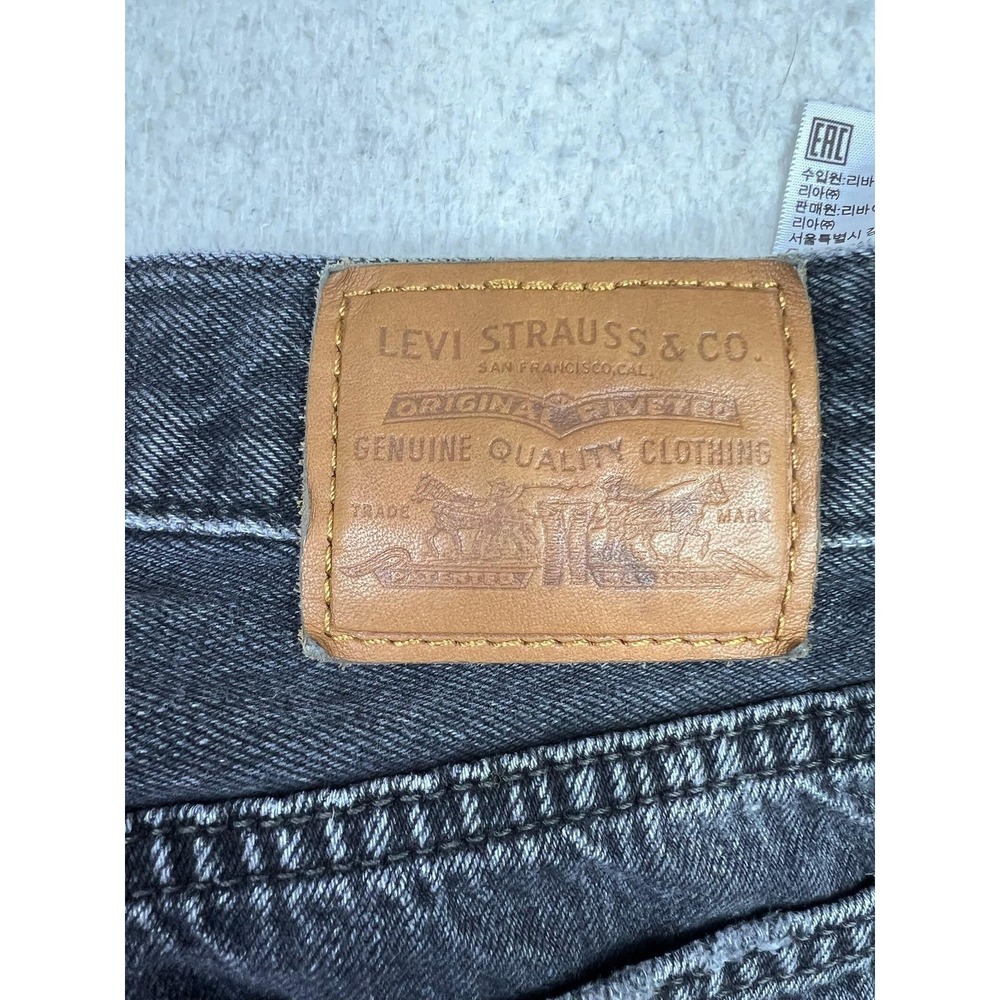 Levis Premium Wedgie Straight Jeans Womens 23 Charcoal Wash High Rise Raw Hem - Picture 3 of 16
